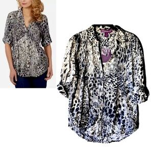 NWT Gloria Vanderbilt "Giselle" Button-Down Top